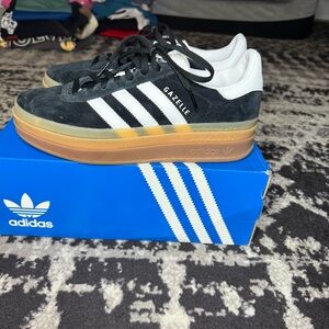 Women’s Gazelles